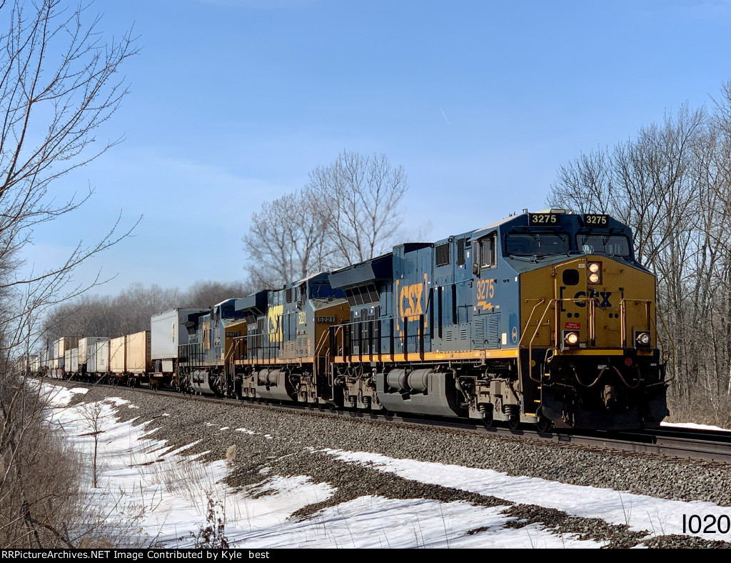 CSX 3275 on I020